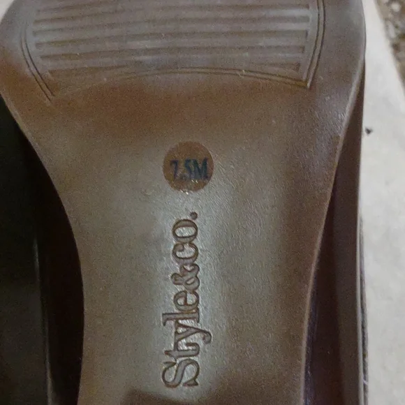 Women's shoes - Picture 6 of 7